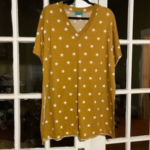 Mustard Star side slit boutique top